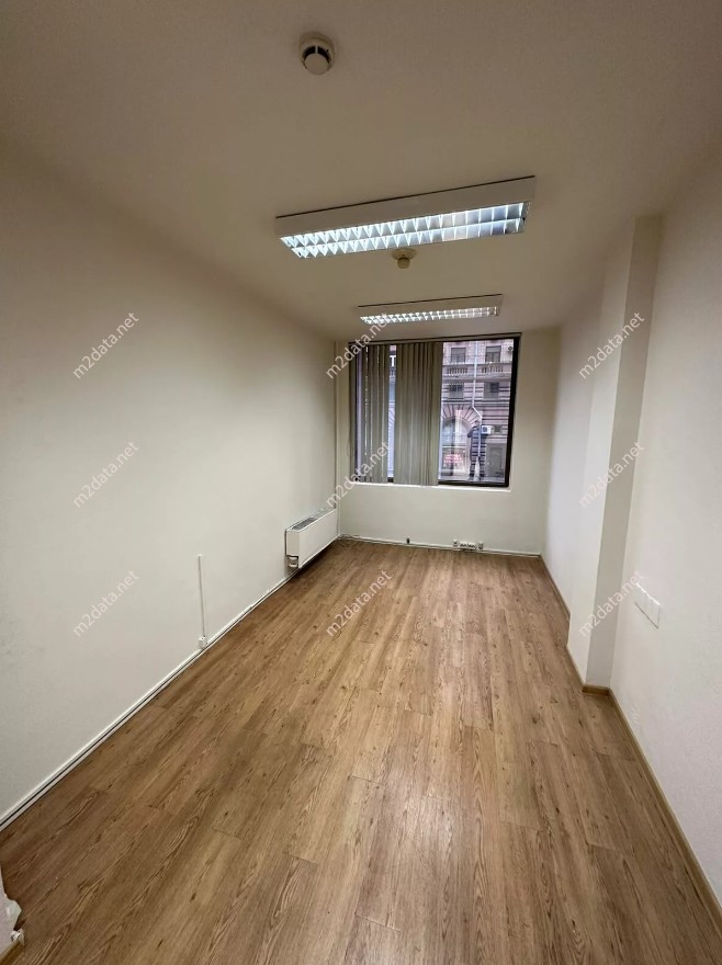 Аренда офиса 16.6 м² в бизнес-центре Парус (ДЦ), 2 этаж, цена 47 310 ...